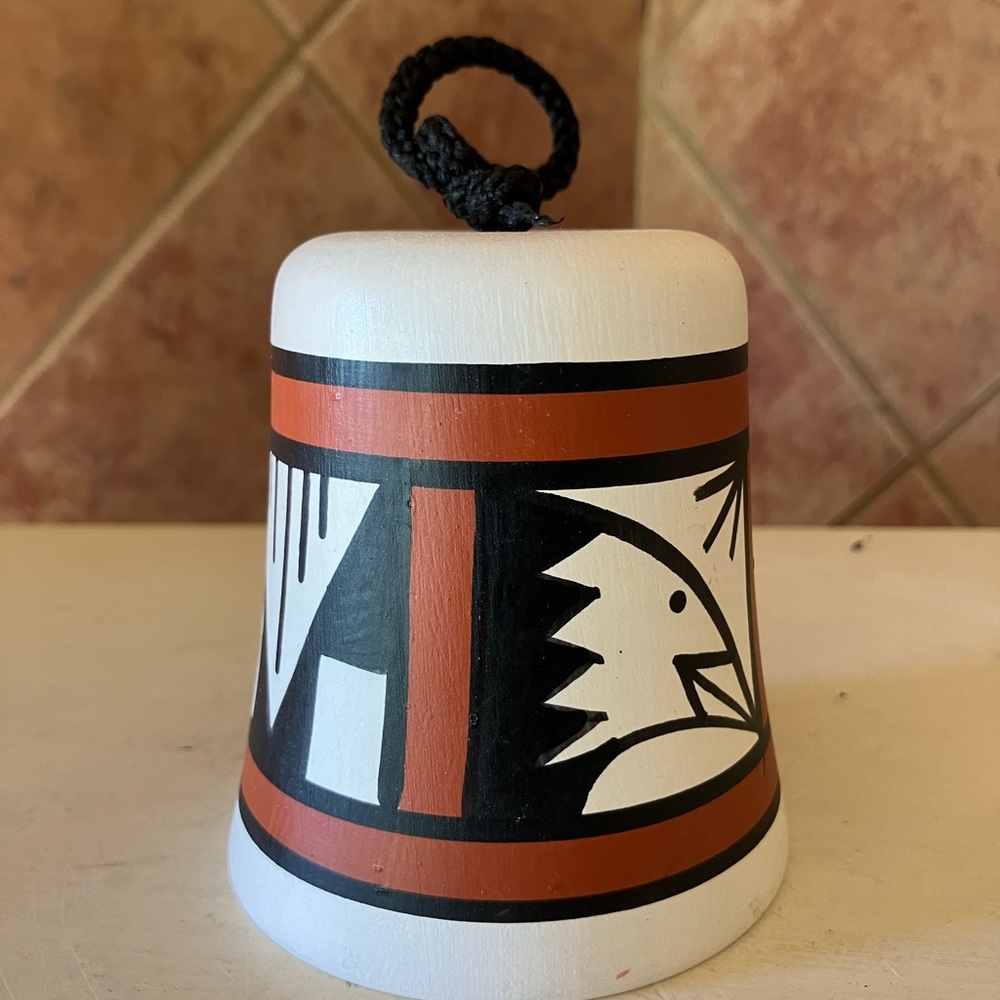 Native American Pottery Thunderbird Bell - Picture 6 of 7